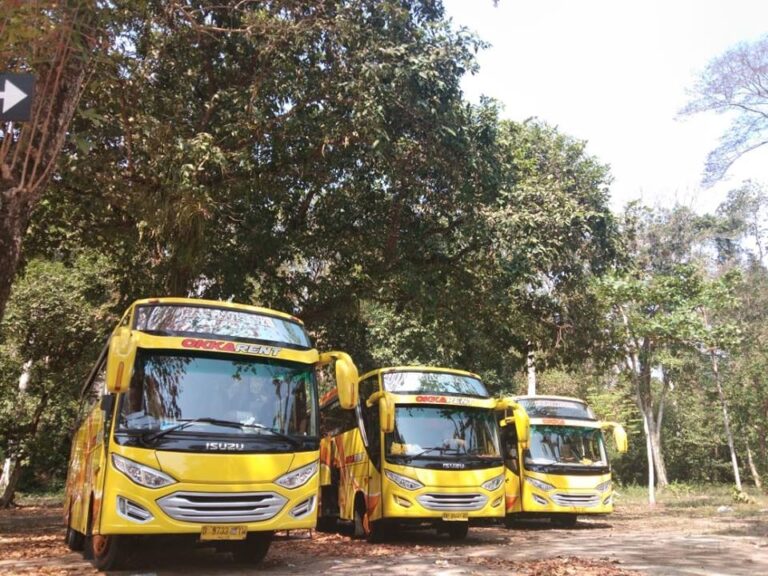 Read more about the article Persewaan Bus Pariwisata Surabaya Ke Kabupaten Sumedang Murah