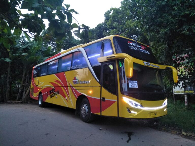 Read more about the article Harga Sewa Bus Surabaya – Solusi Nyaman dan Aman untuk Perjalanan Anda